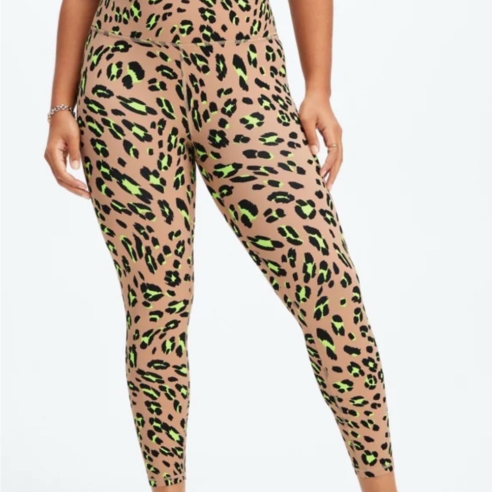 Fabletics - Define PowerHold Ultra 7/8 Legging - Leopard